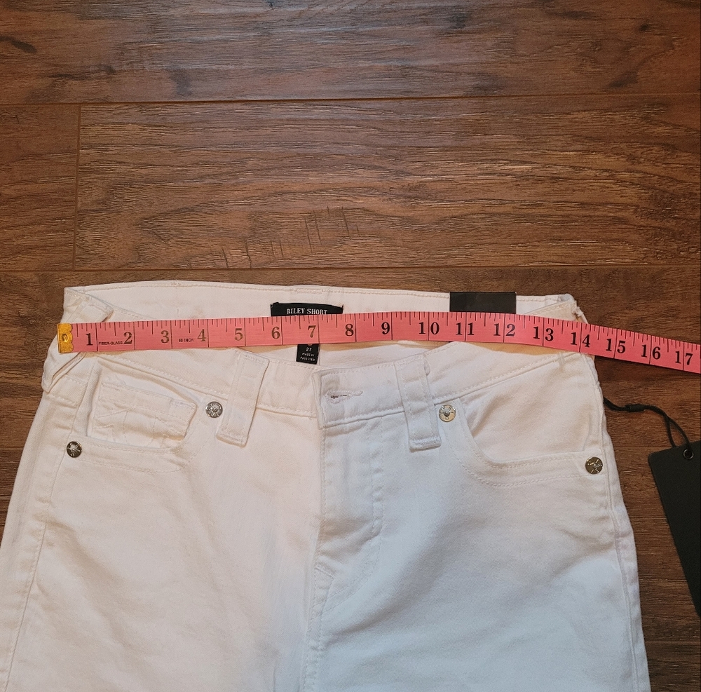 True Religion Riley Shorts - Picture 4 of 13